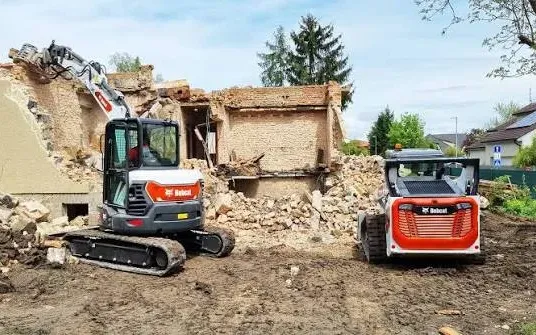 Demolice rodinného domu v Havířově