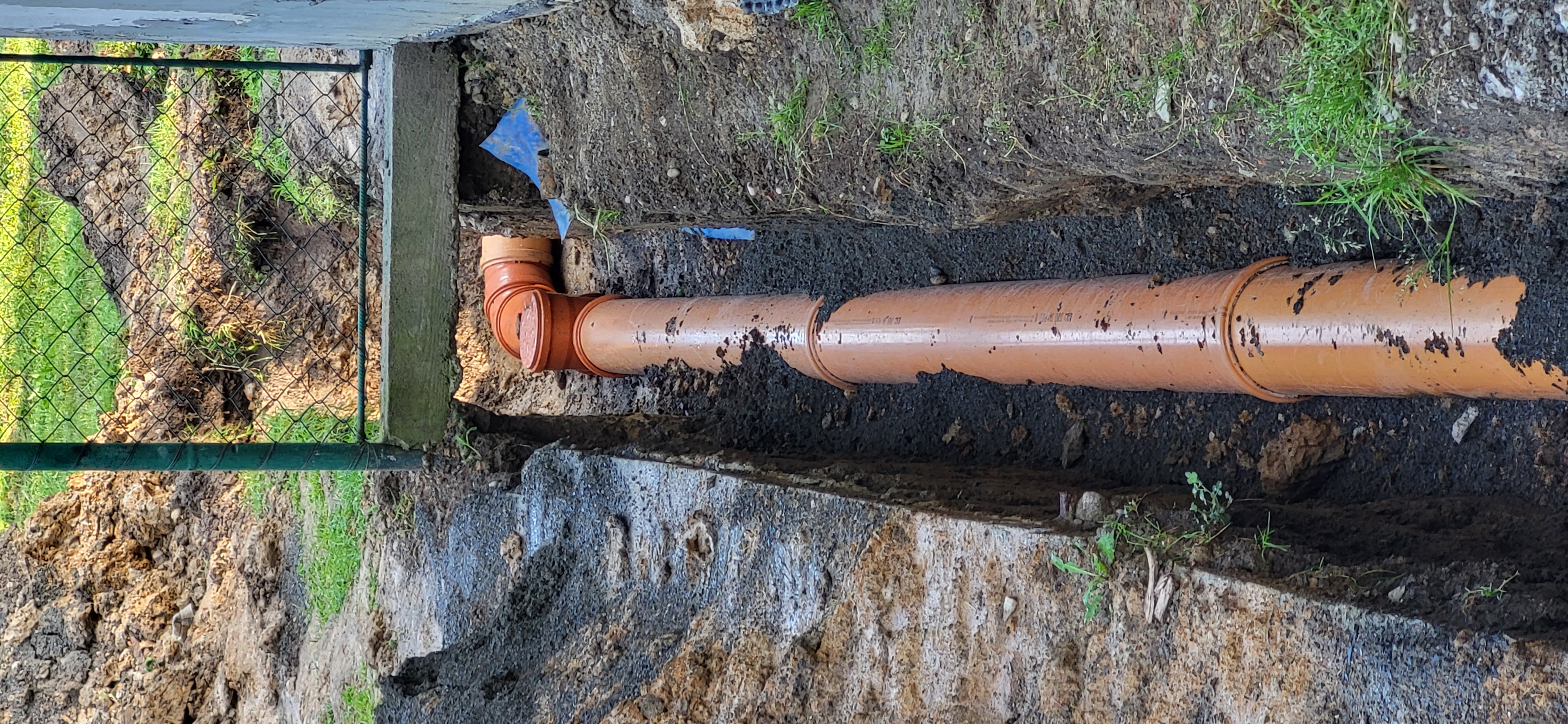 Přípojka kanalizace